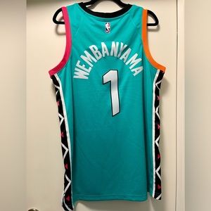 NWT Men’s Large Spurs Victor Wembanyama 2023 City Edition Swingman Jersey
